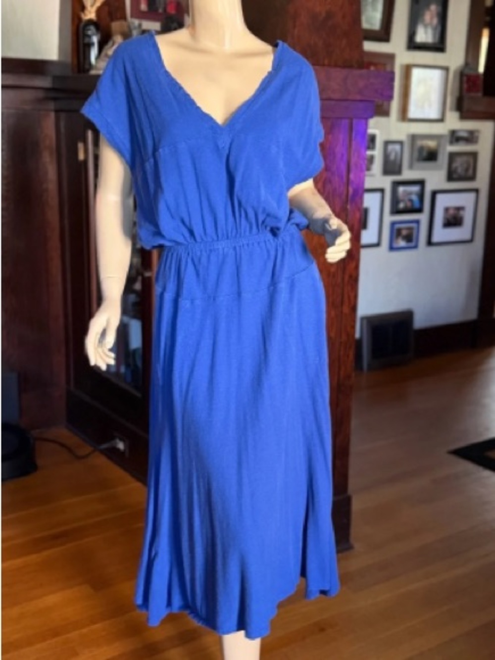 Blue V-Neck Casual Midi Dress